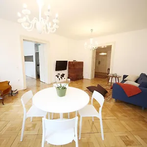  Apartment Gosposvetska